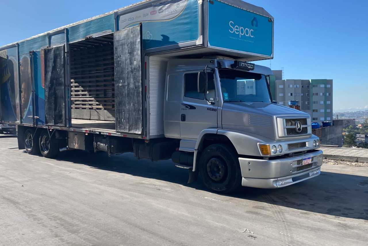 Mercedes Benz MB 1620 - 04/04 8