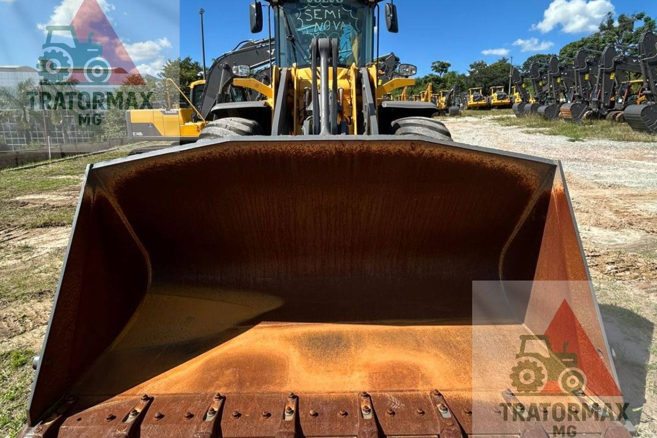 Volvo L120F - 23/23 7