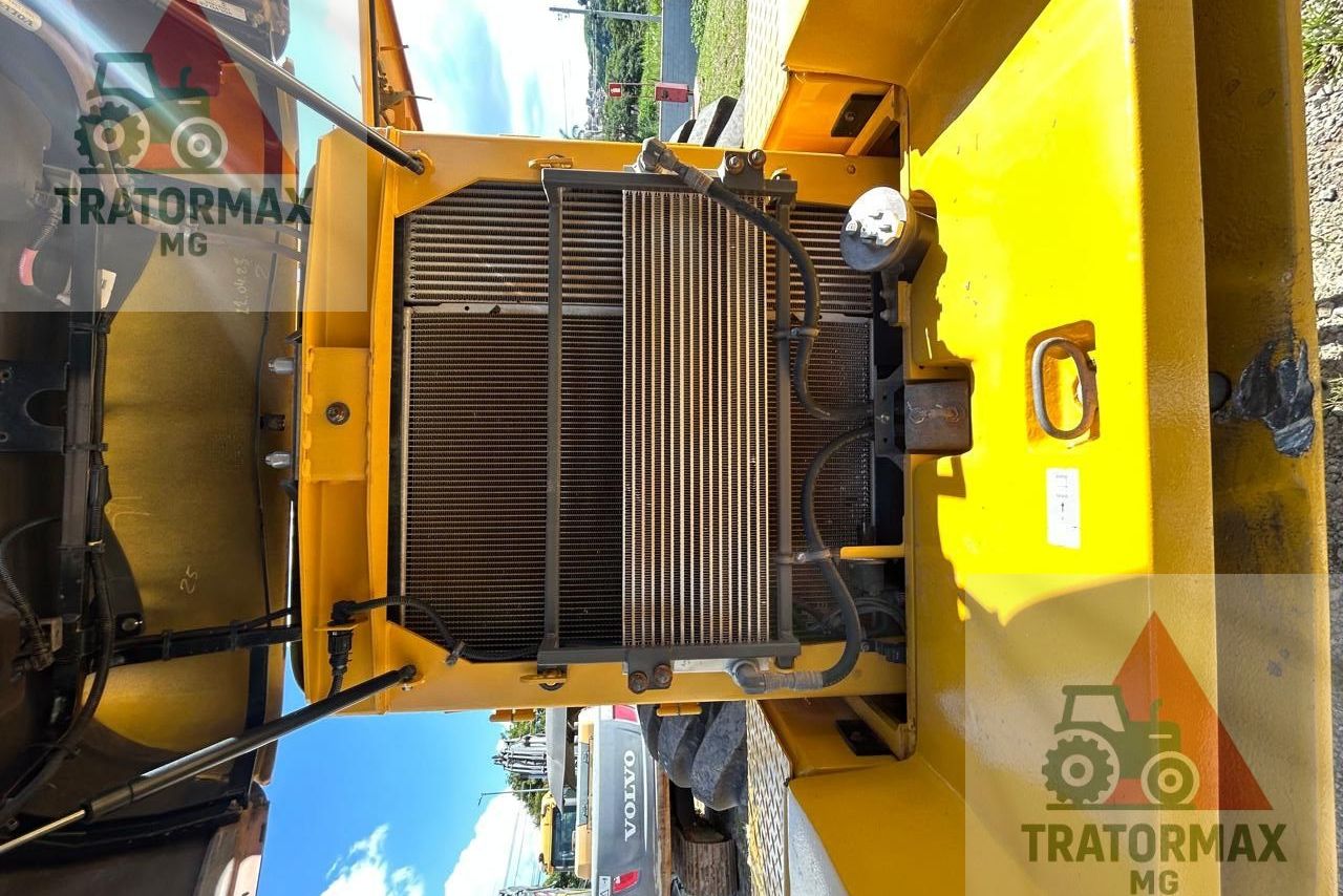 Volvo L120F - 23/23 10