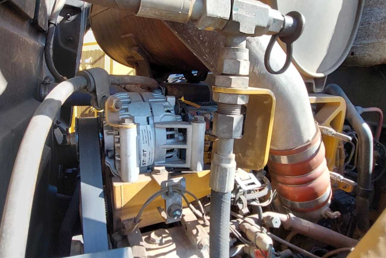 Caterpillar  966L - 21/21 5