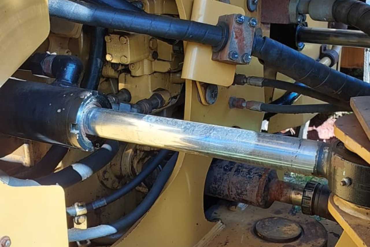 Caterpillar  966L - 21/21 6