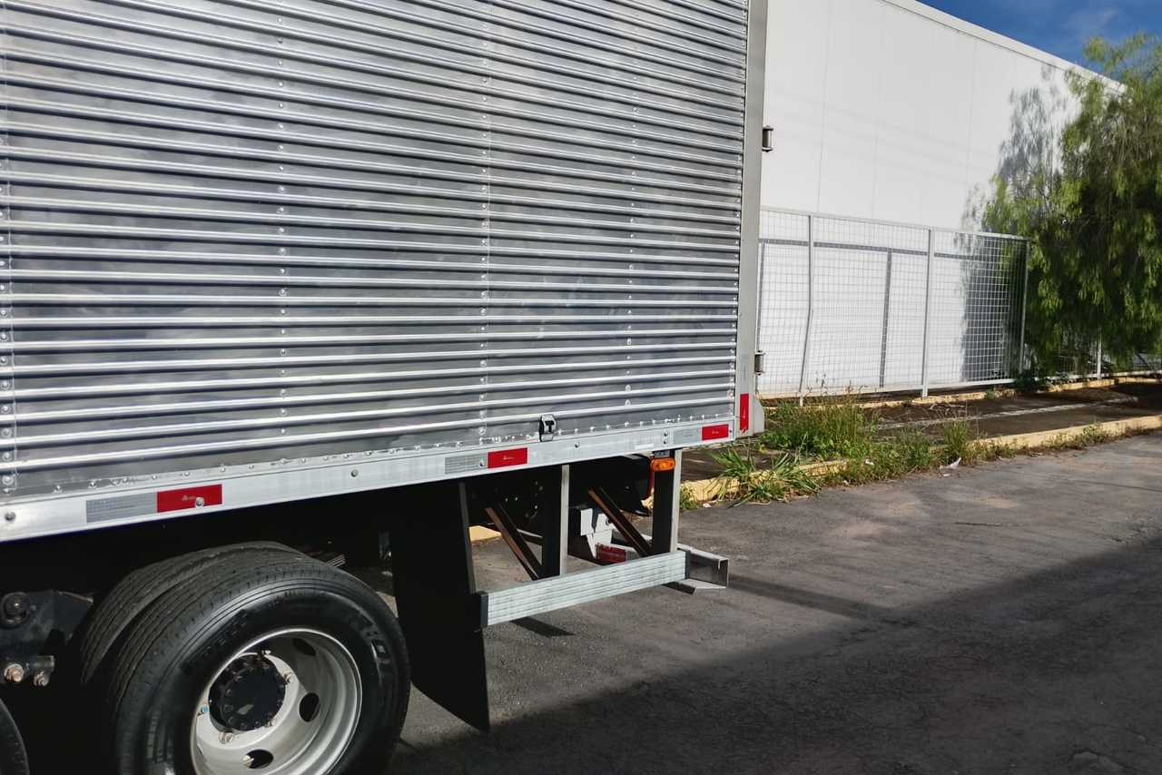Volkswagen 11-180 Delivery - 21/22 7