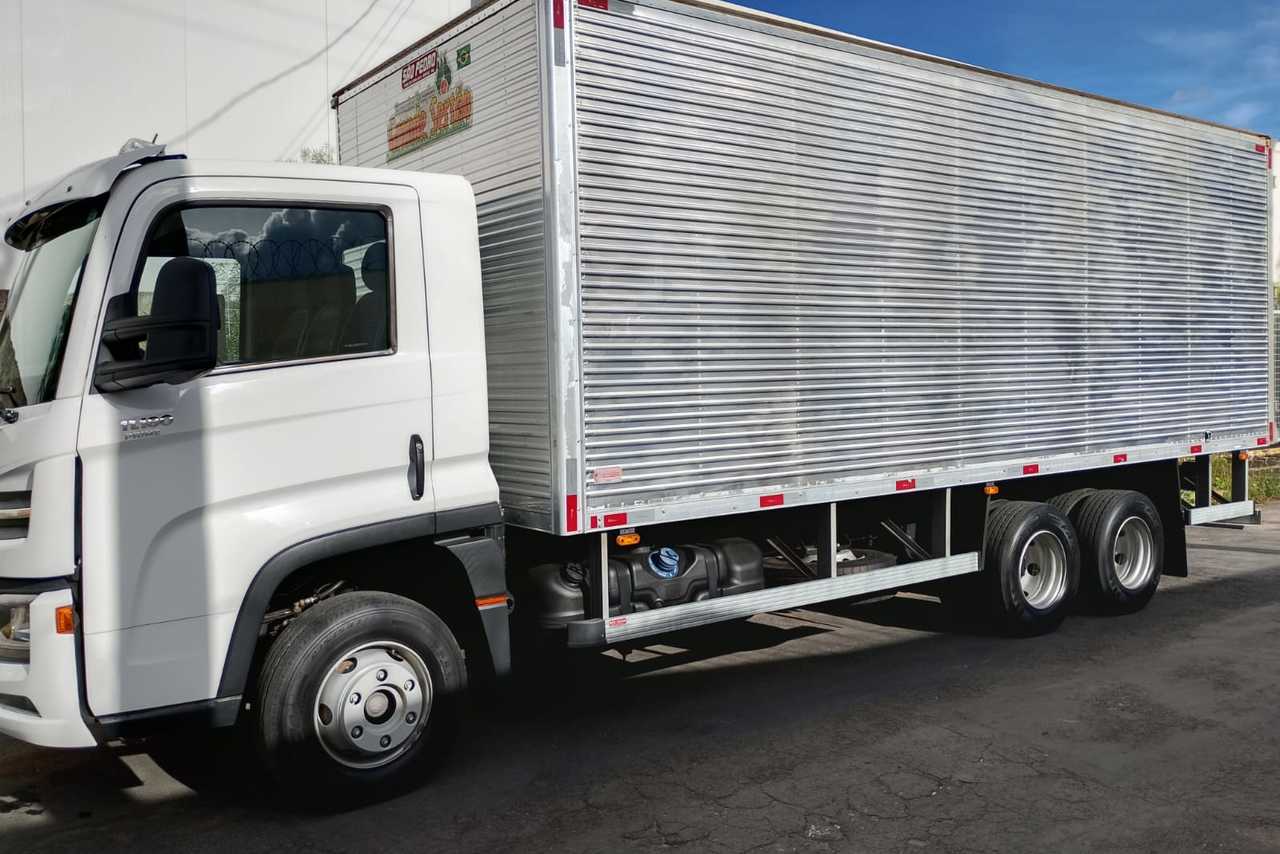 Volkswagen 11-180 Delivery - 21/22 1