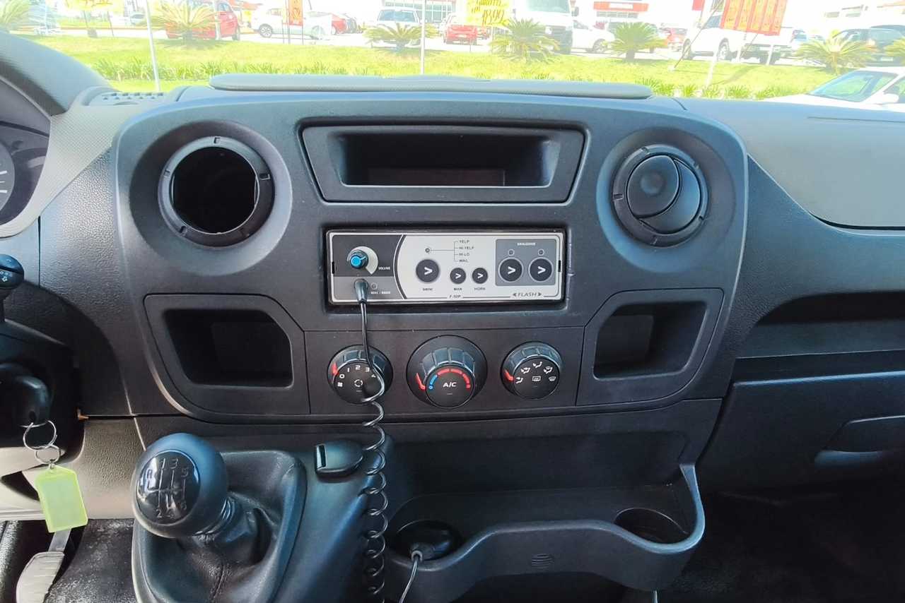 Renault Master Furgão - 17/18 11