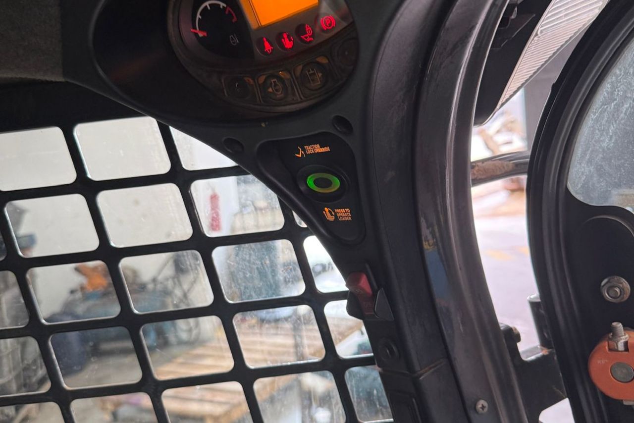Bobcat S450 - 21/21 2