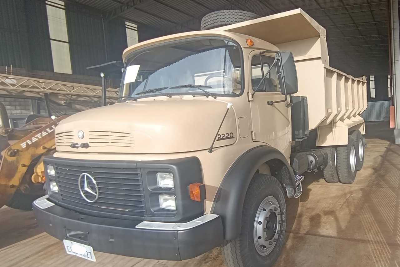 Mercedes Benz MB 2220 - 88/88 9