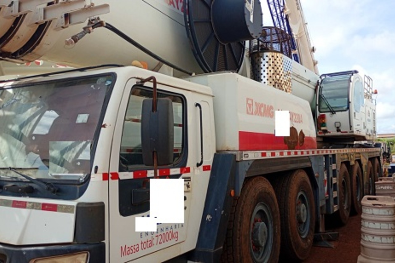 XCMG QAY220A - 16/16 2
