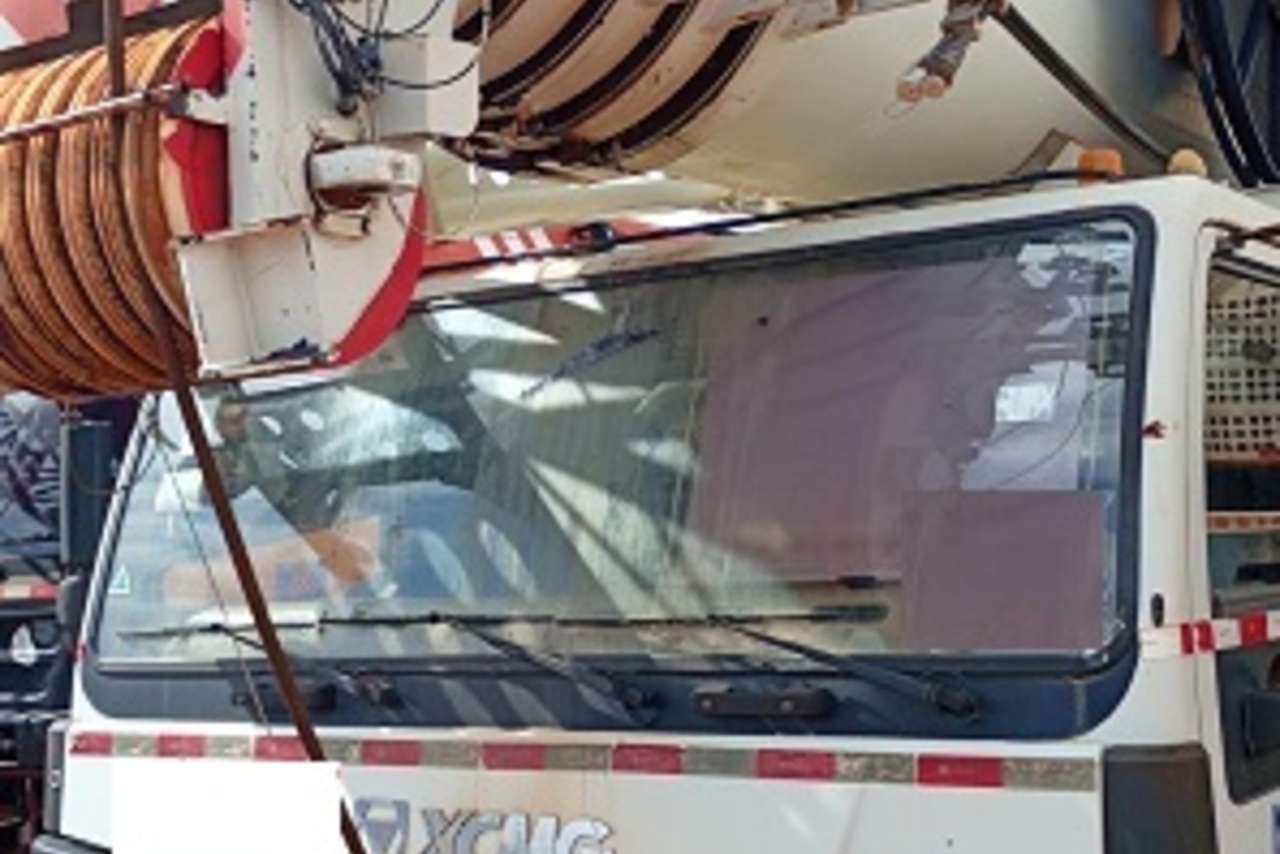 XCMG QAY220A - 16/16 4