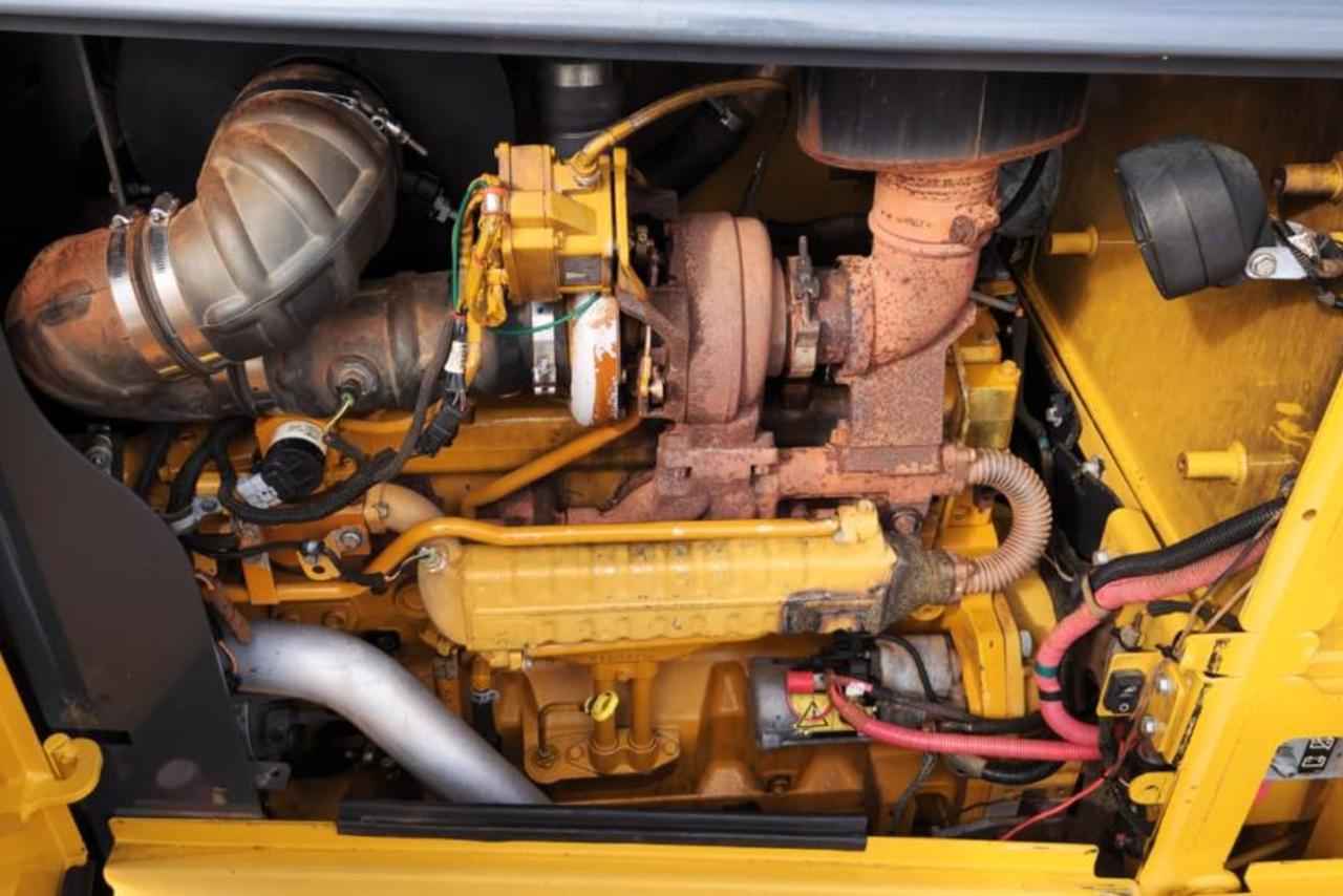 John Deere 670G - 21/21 6