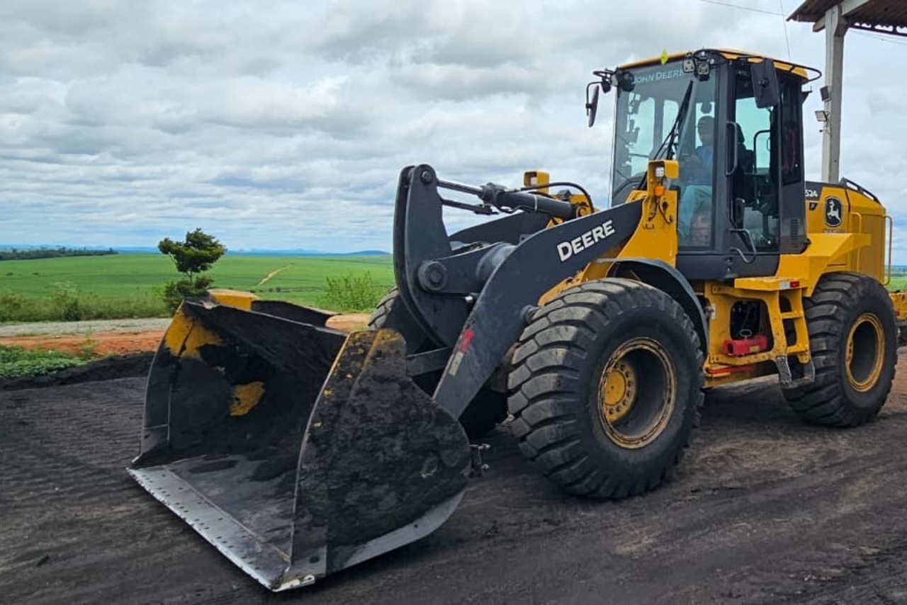 John Deere 524K - 25/25 6