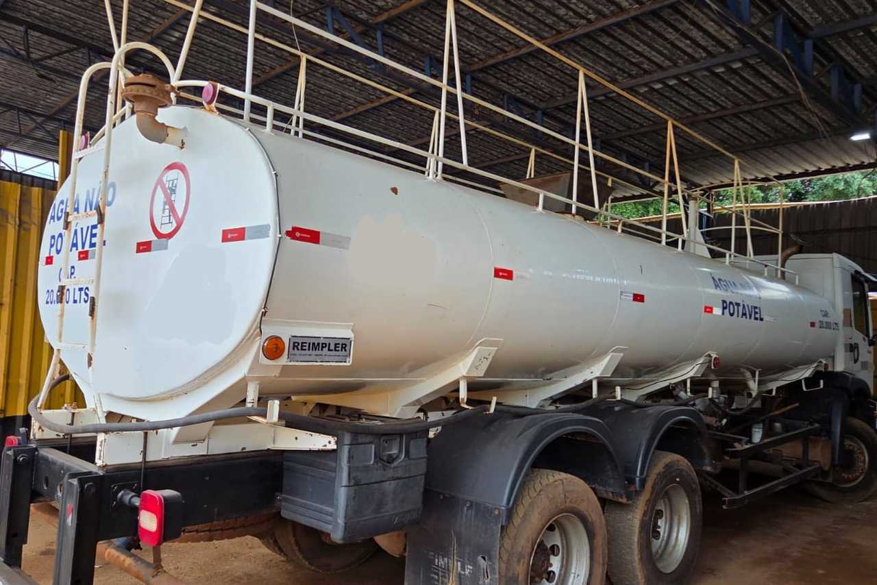Volkswagen 26-280 Constellation 6x4 - 21/22 6