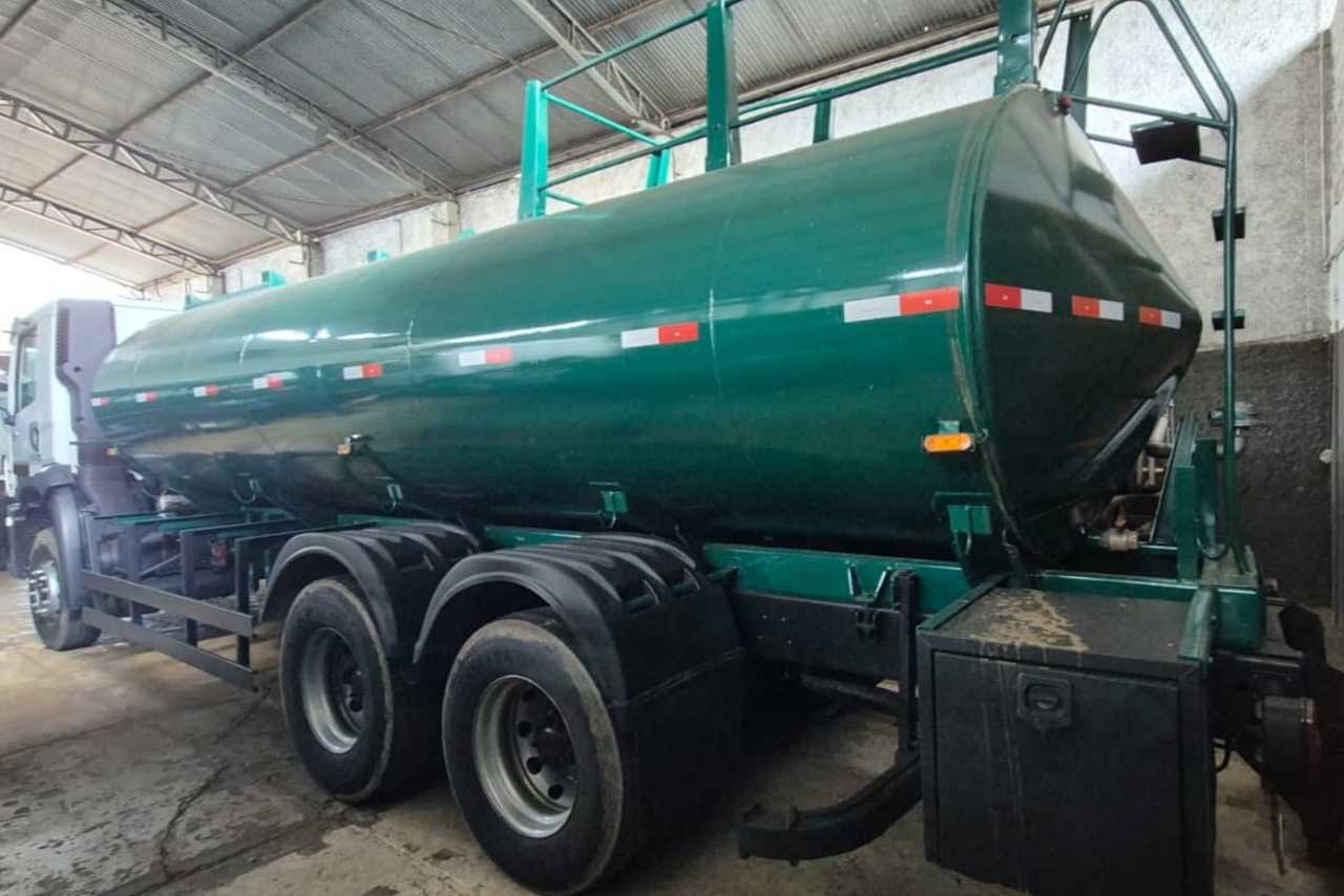 Volkswagen 31-280 E Constel. 6x4 - 13/13 2
