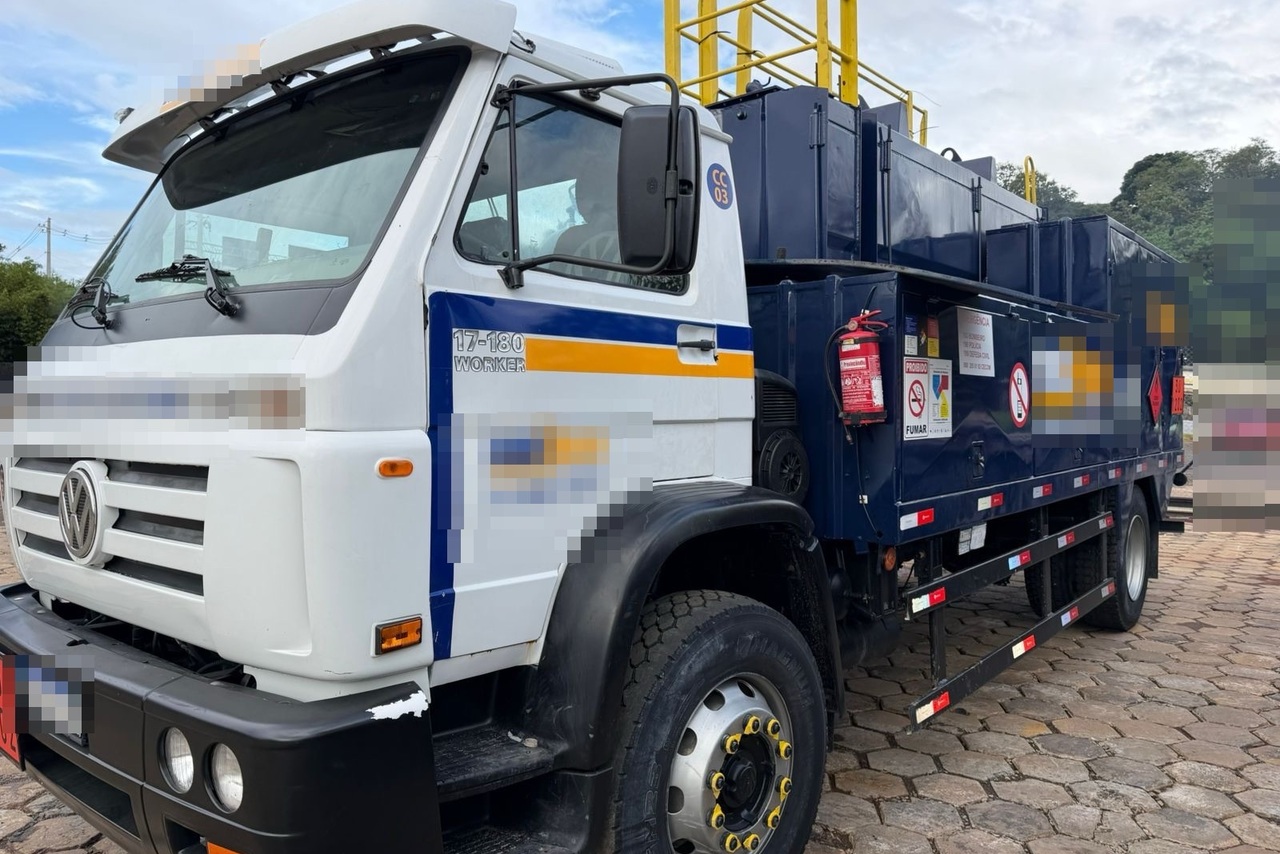 Volkswagen VW 17180 - 19/20 12