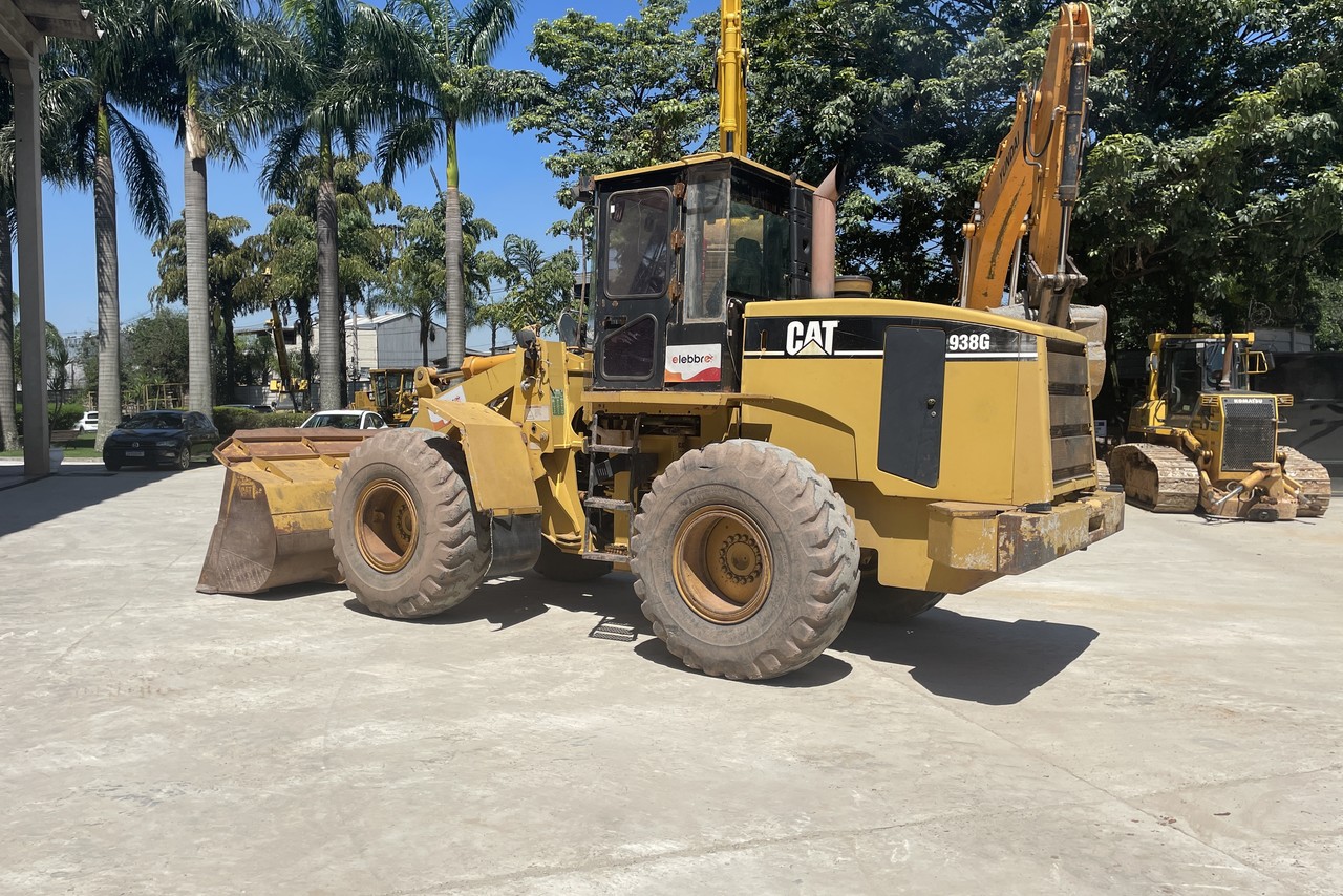 Caterpillar 938G - 98/98 2