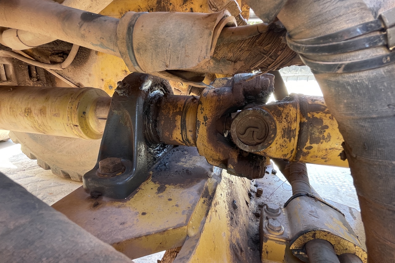 Caterpillar 938G - 00/00 14