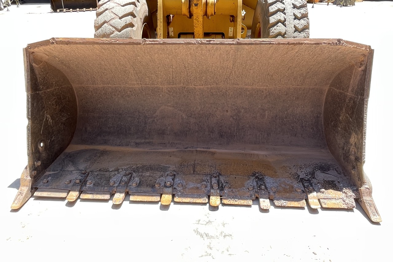 Caterpillar 938G - 00/00 17