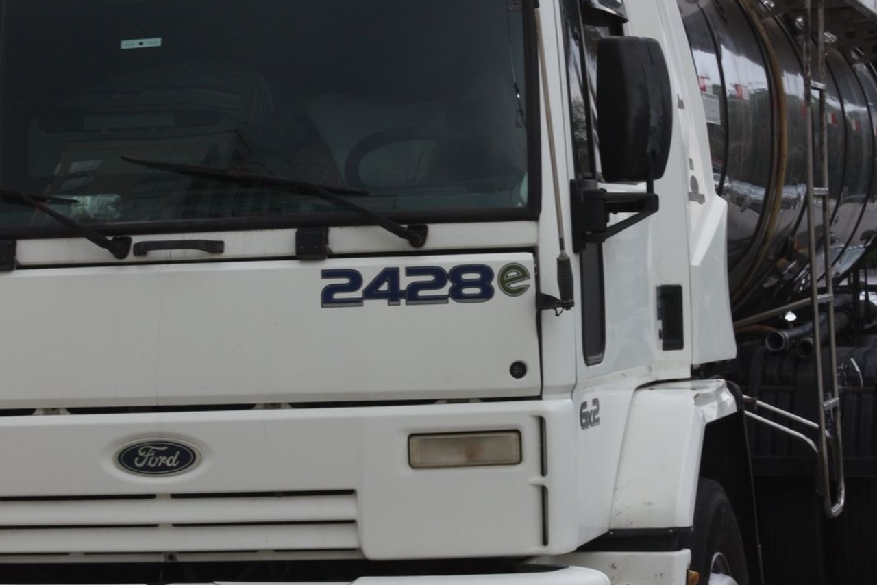 Ford Cargo2428 - 06/07 7