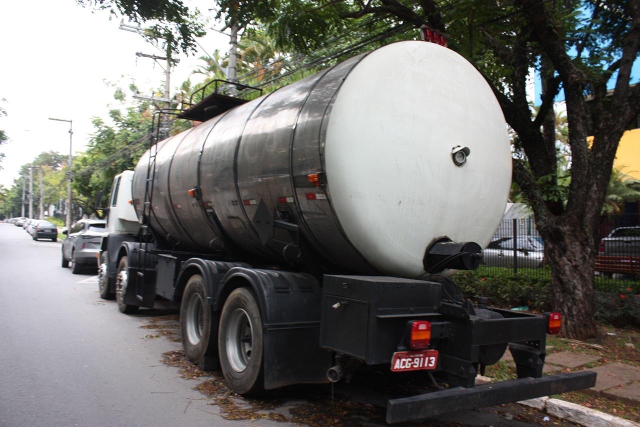 Ford Cargo2428 - 08/08 3