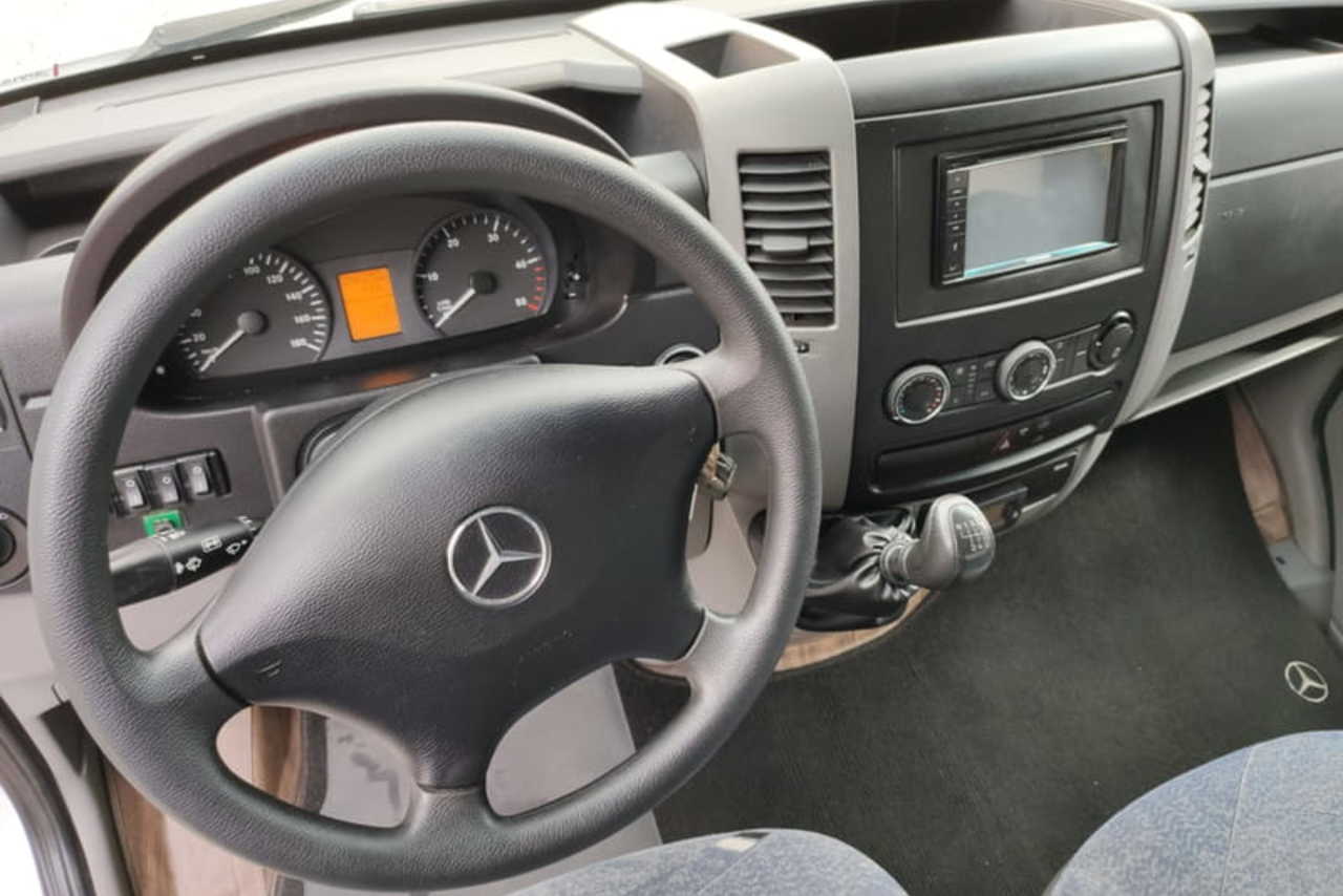 Mercedes Benz Sprinter Executiva 415 - 18/19 6