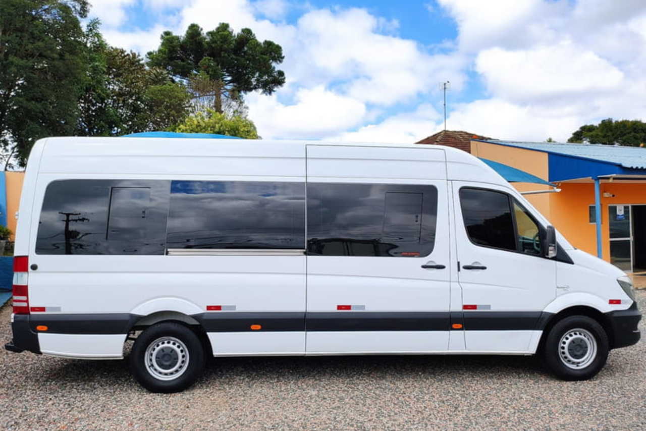 Mercedes Benz Sprinter Executiva 415 - 18/19 12