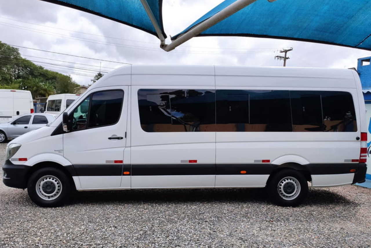 Mercedes Benz Sprinter Executiva 415 - 18/19 14