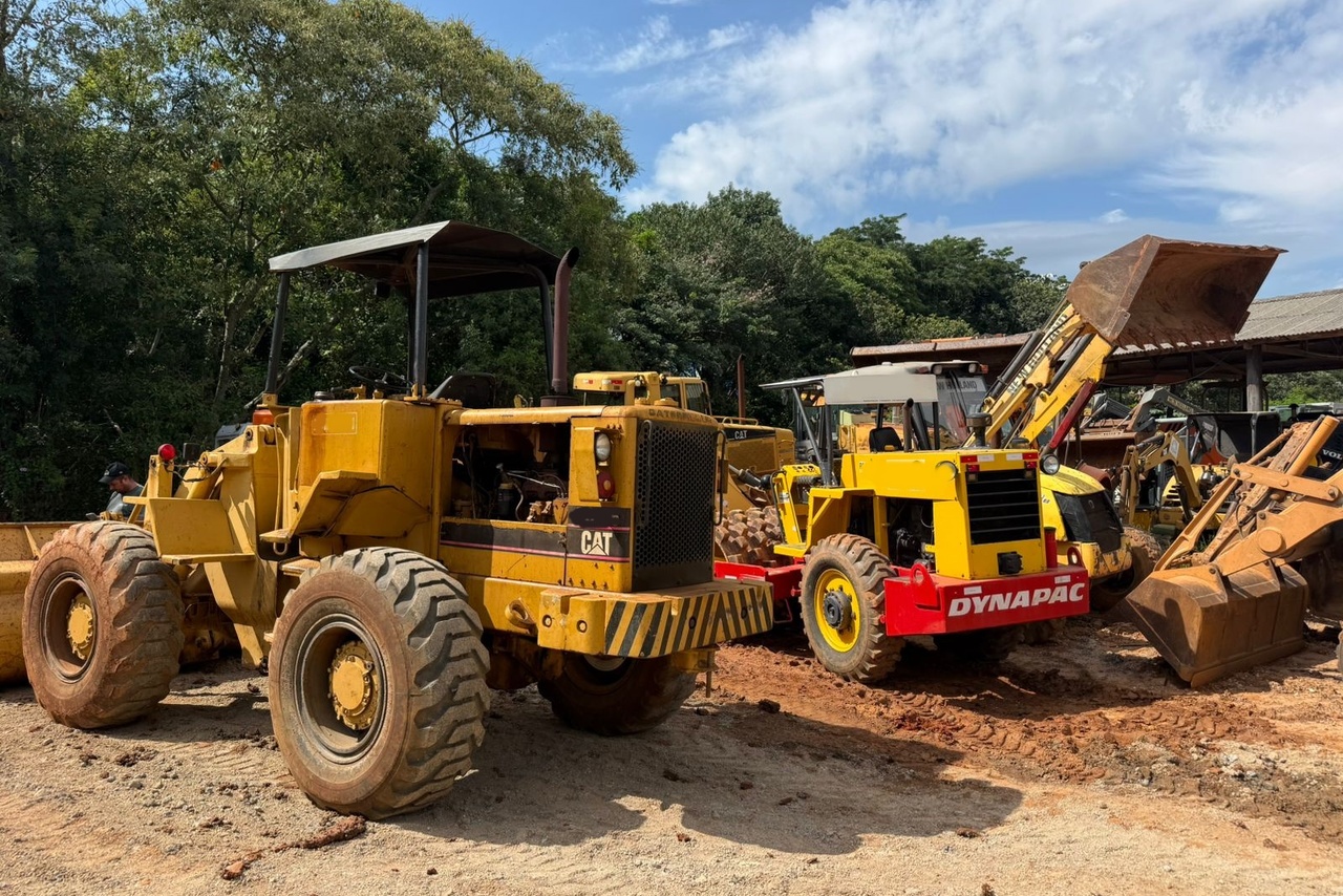 Caterpillar 930R - 80/80 7