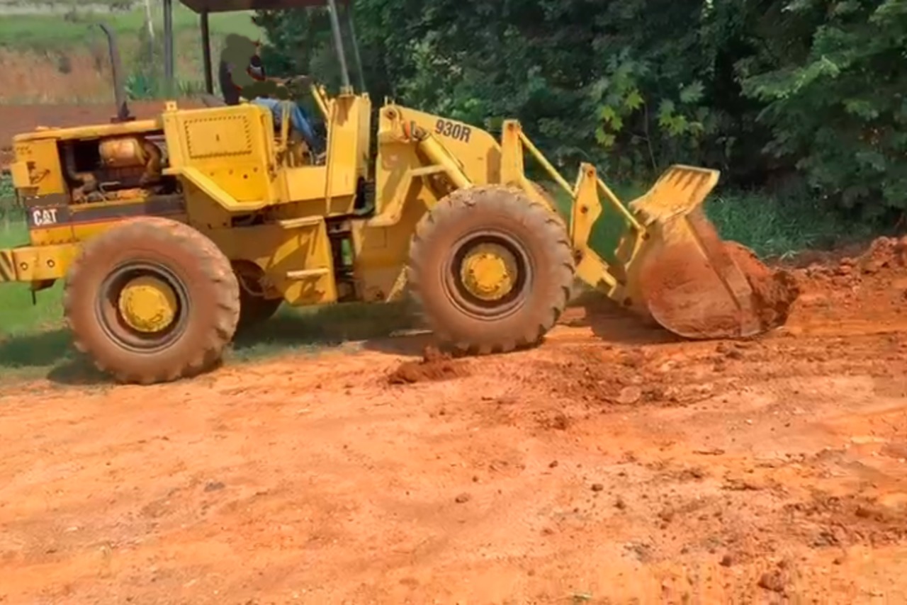 Caterpillar 930R - 80/80 9