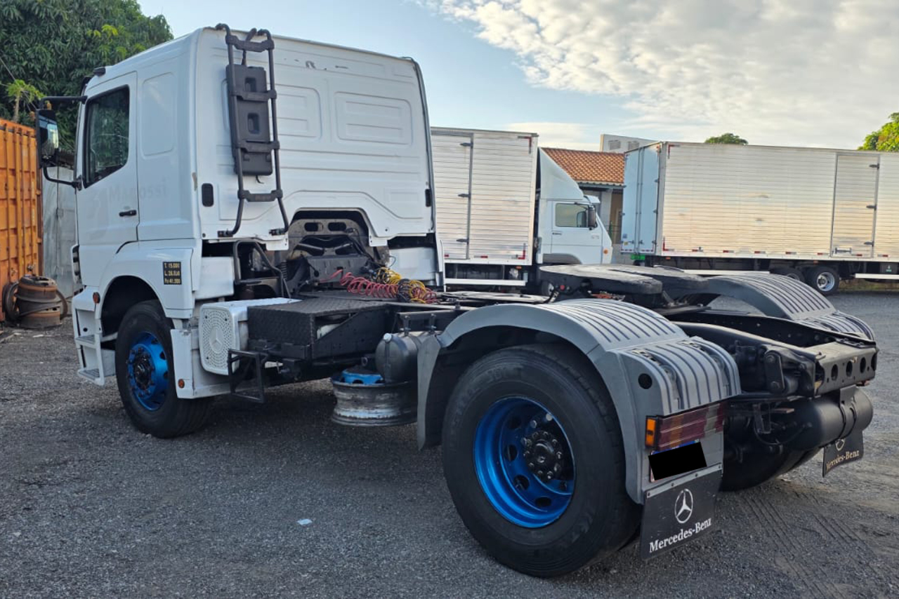 Mercedes Benz Axor 1933 - 10/10 12