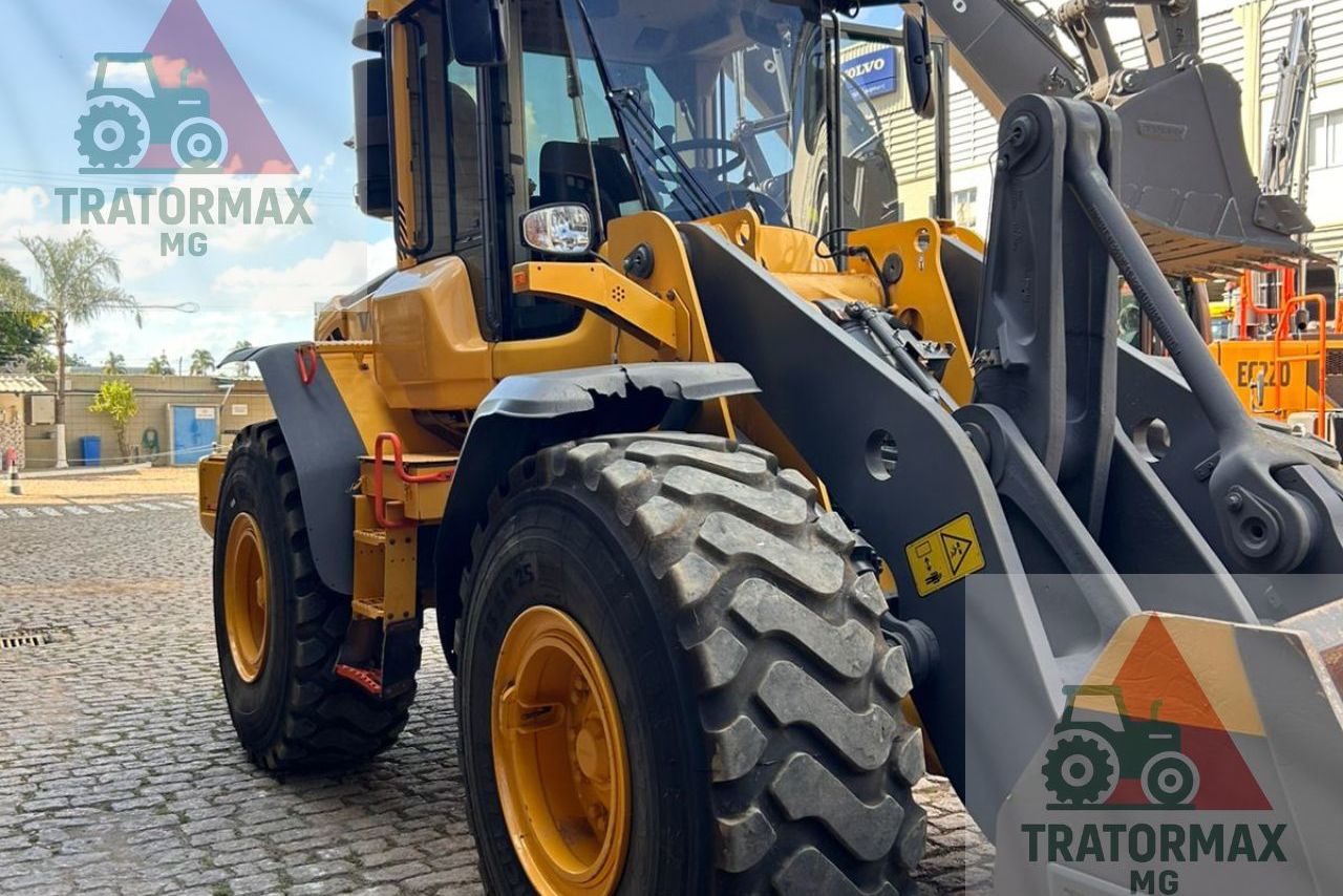 Volvo L120F - 23/23 10
