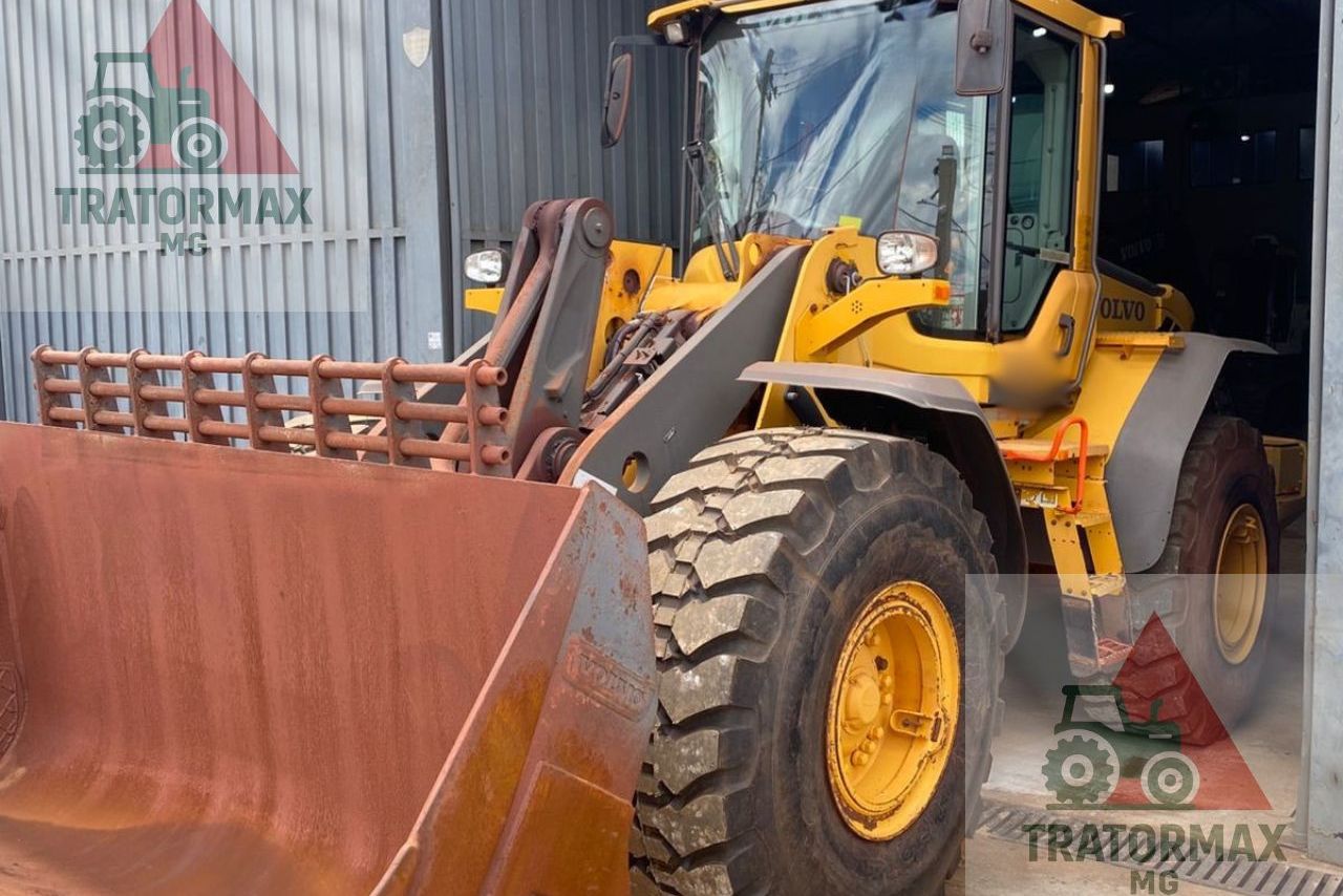 Volvo L120F - 22/22 4