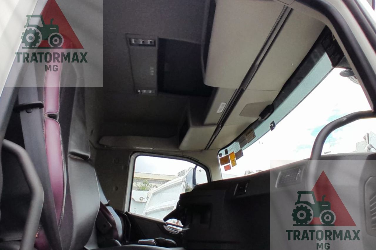 Volvo FMX 500 8x4 Euro 6 - 22/22 10