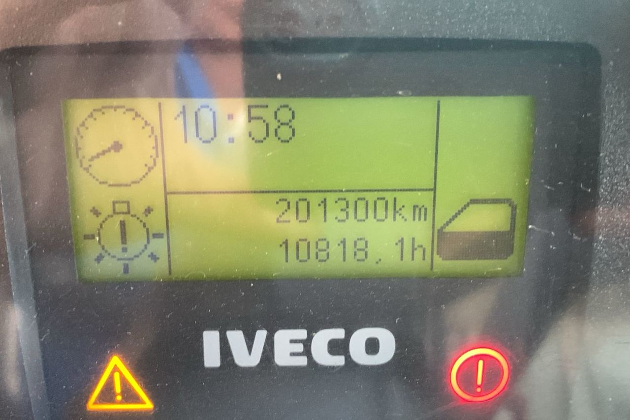 Iveco 240E25 - 10/10 7