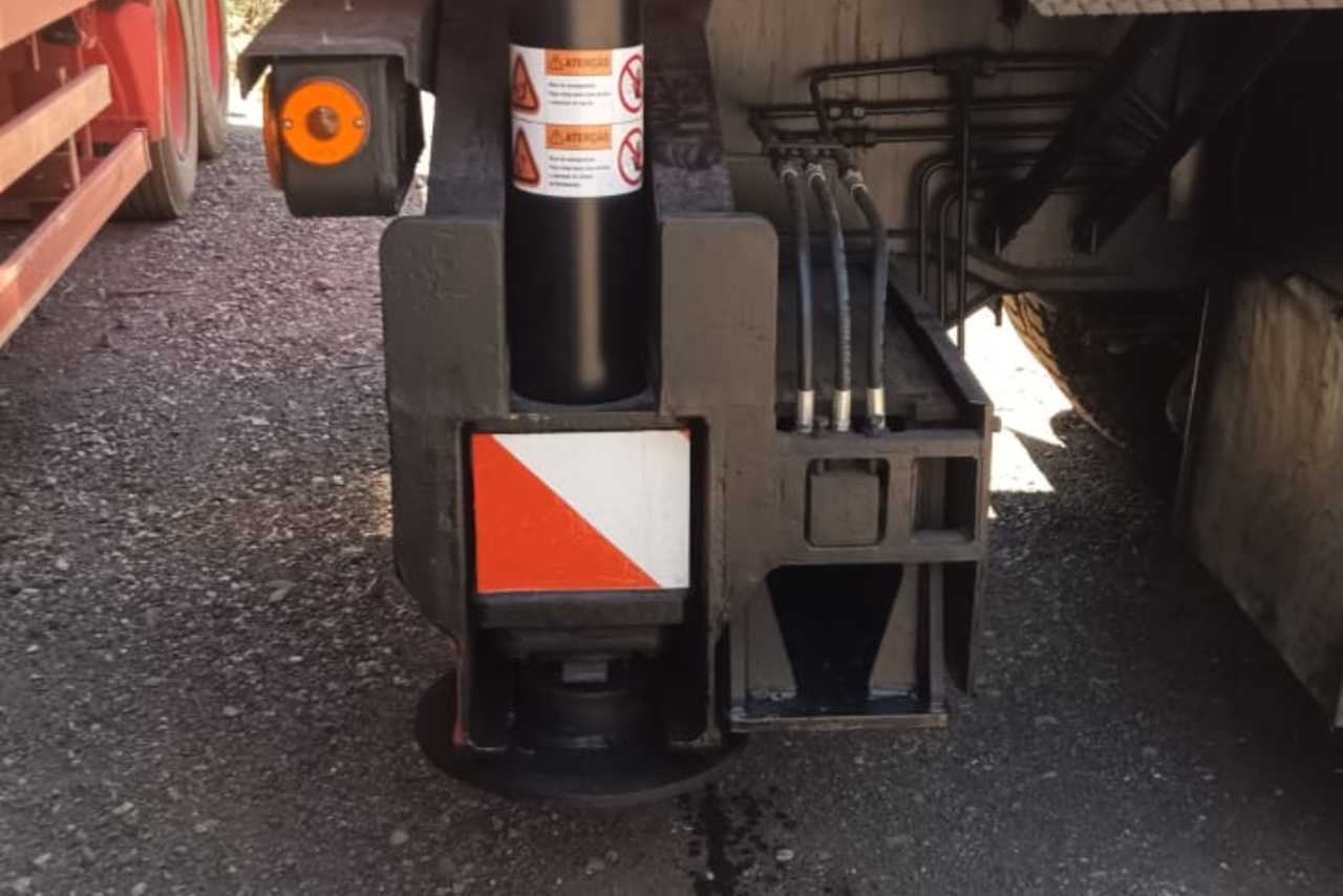 Nissan 30 Tonelada - 95/95 4