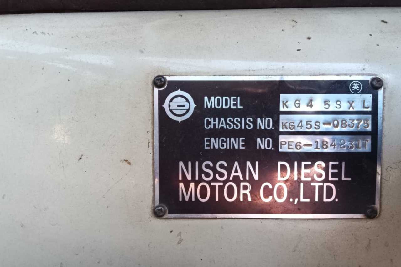 Nissan 30 Tonelada - 95/95 10