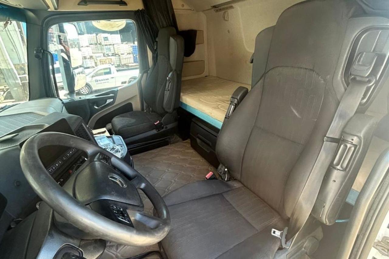 Mercedes Benz Actros 2548 - 20/20 4