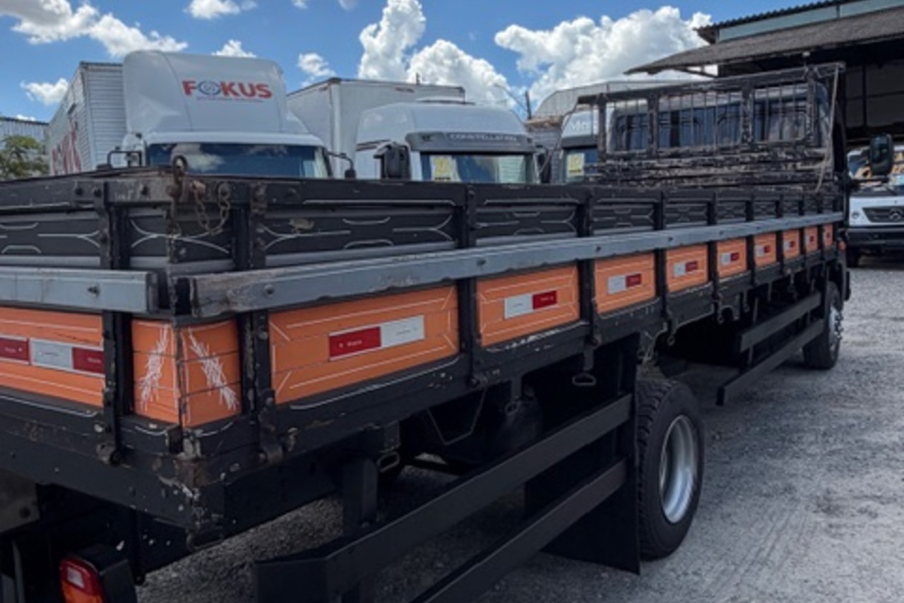 Ford Cargo1119 - 14/14 11