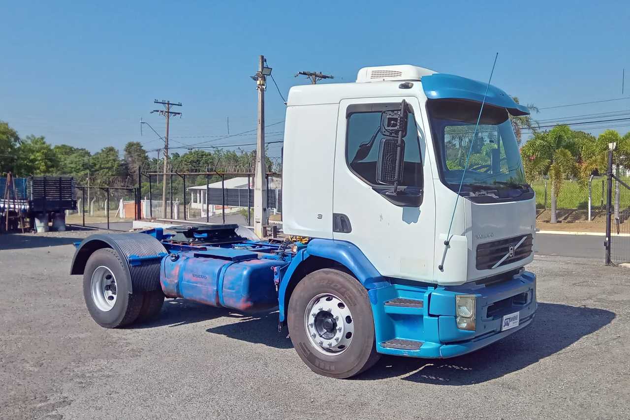Volvo VM310 - 10/11 7