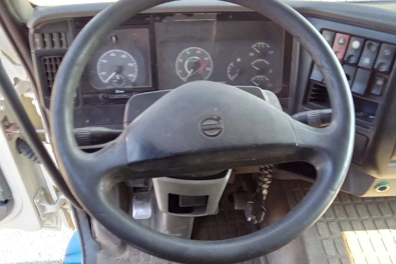 Volvo VM310 - 10/11 15