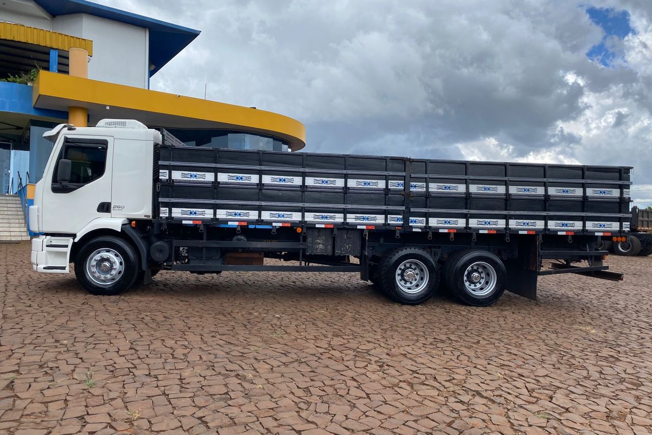 Volvo VM260 - 11/11 4