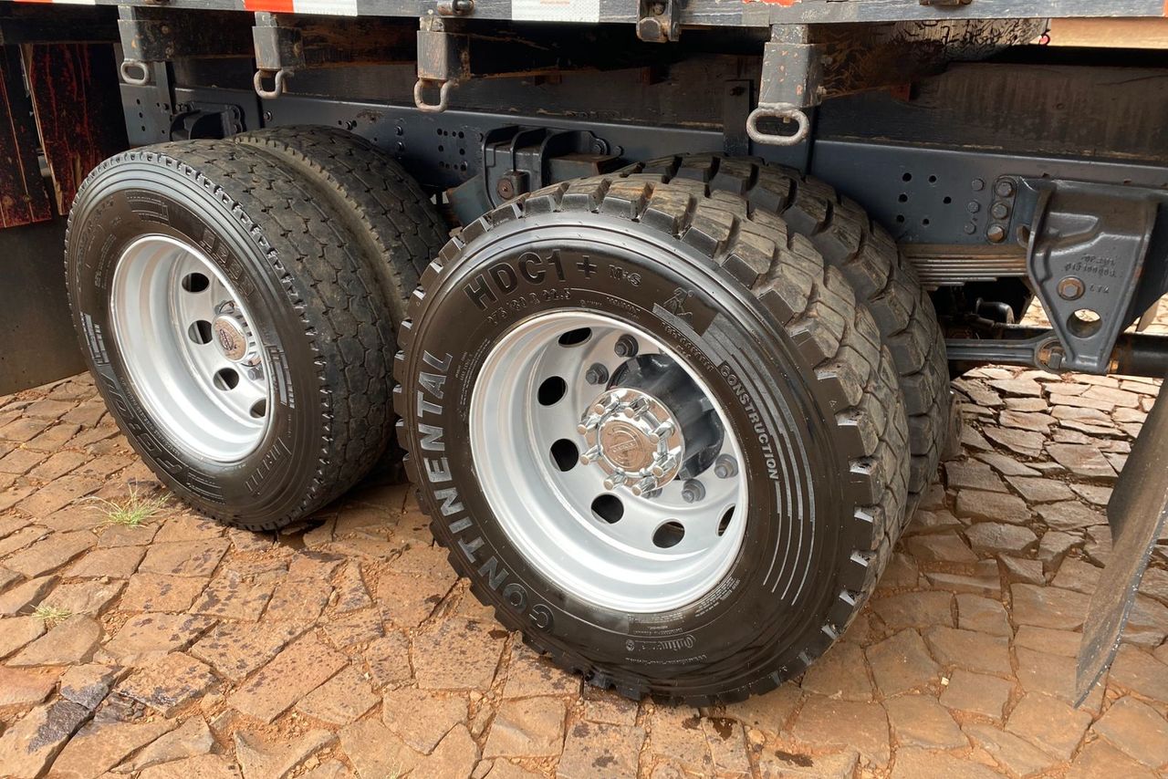 Volvo VM260 - 11/11 9