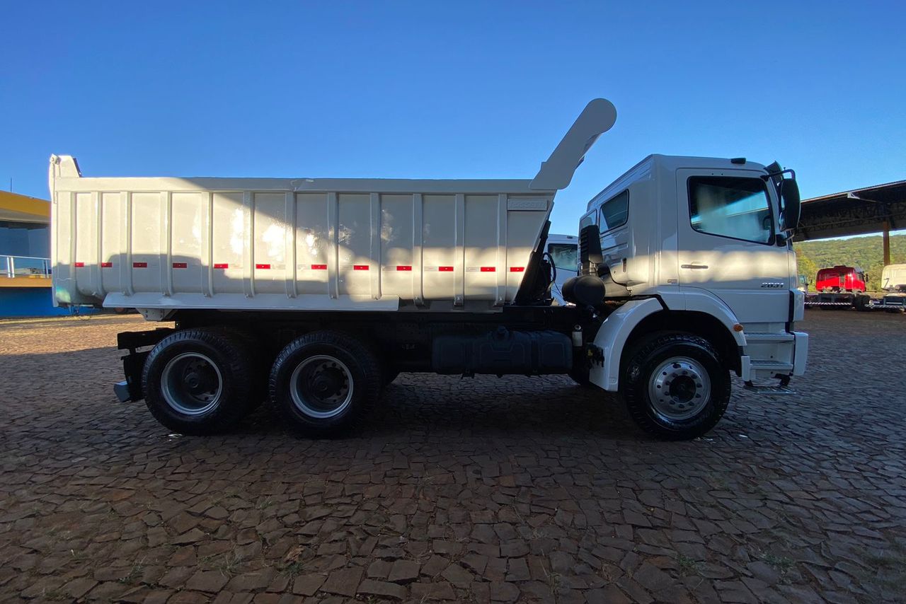 Mercedes Benz Axor 2831 - 11/11 6
