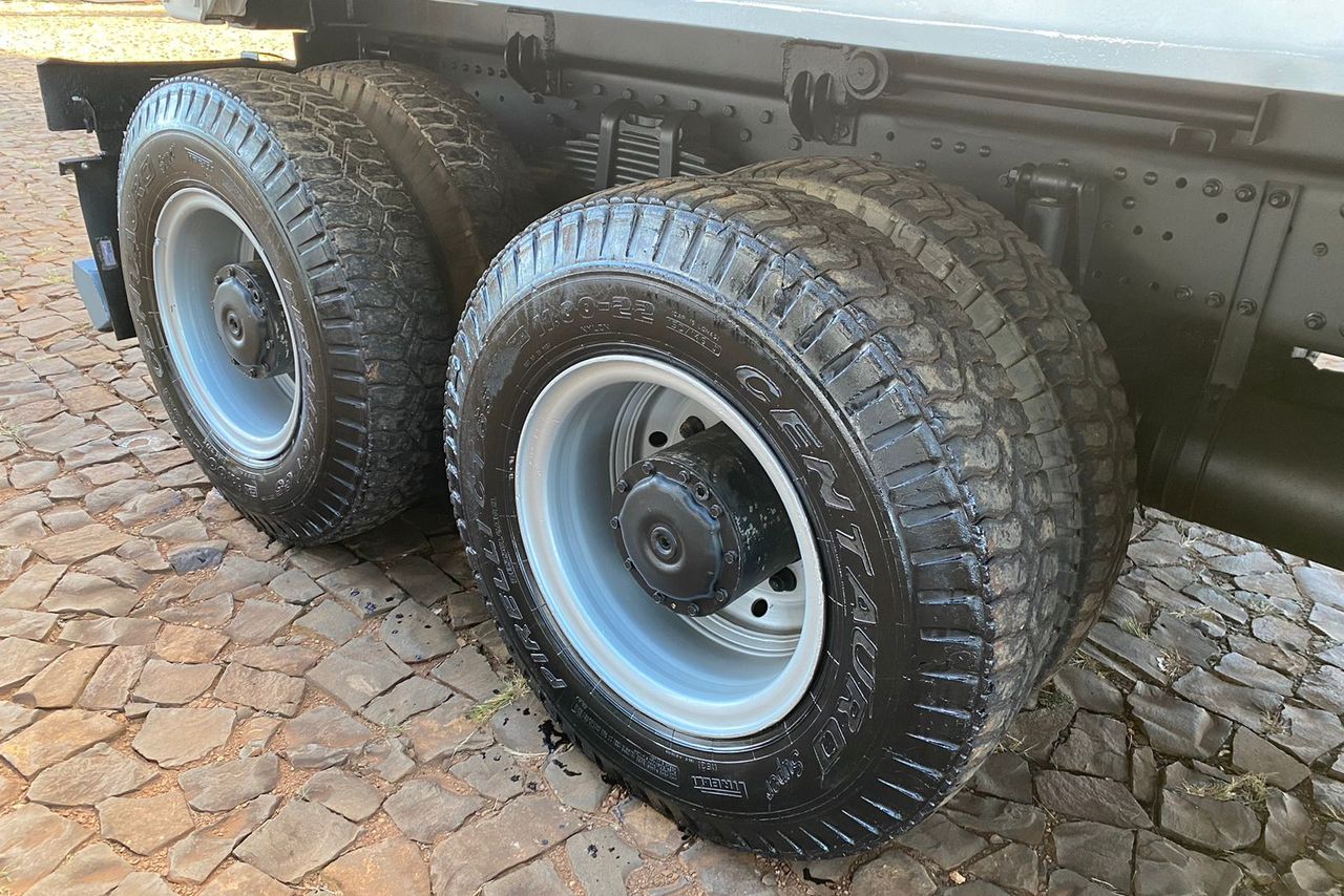 Mercedes Benz Axor 2831 - 11/11 10