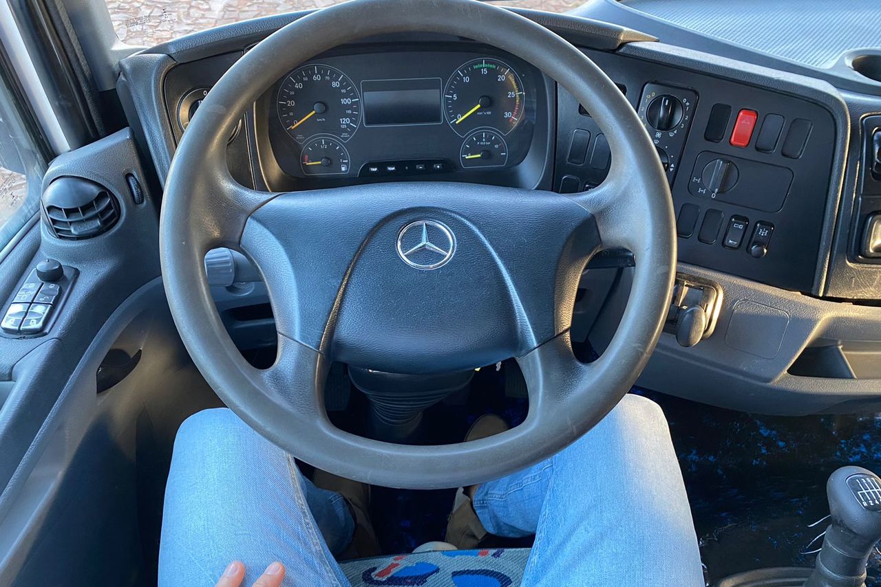 Mercedes Benz Axor 2831 - 11/11 19