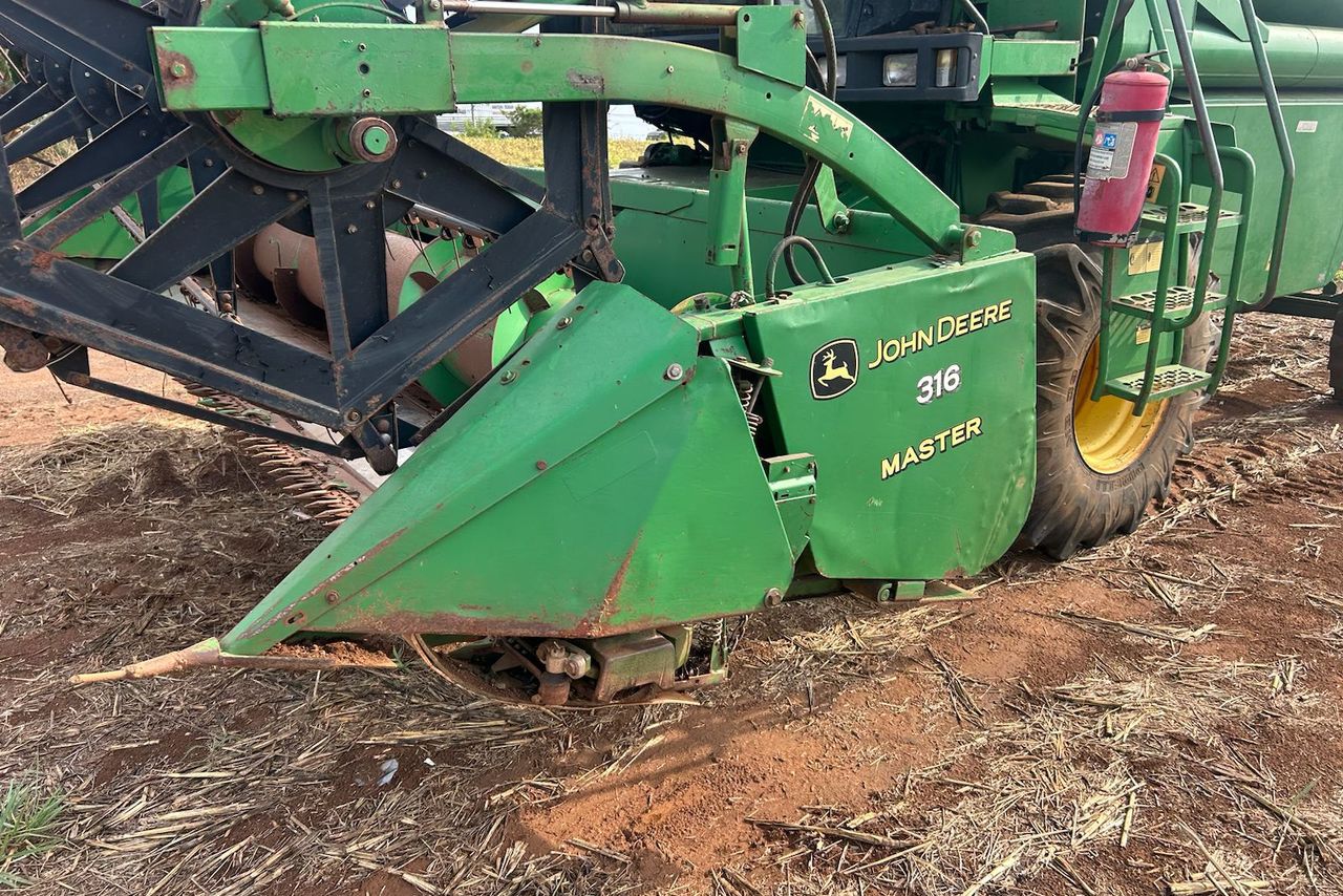 John Deere 1450 - 04/04 11