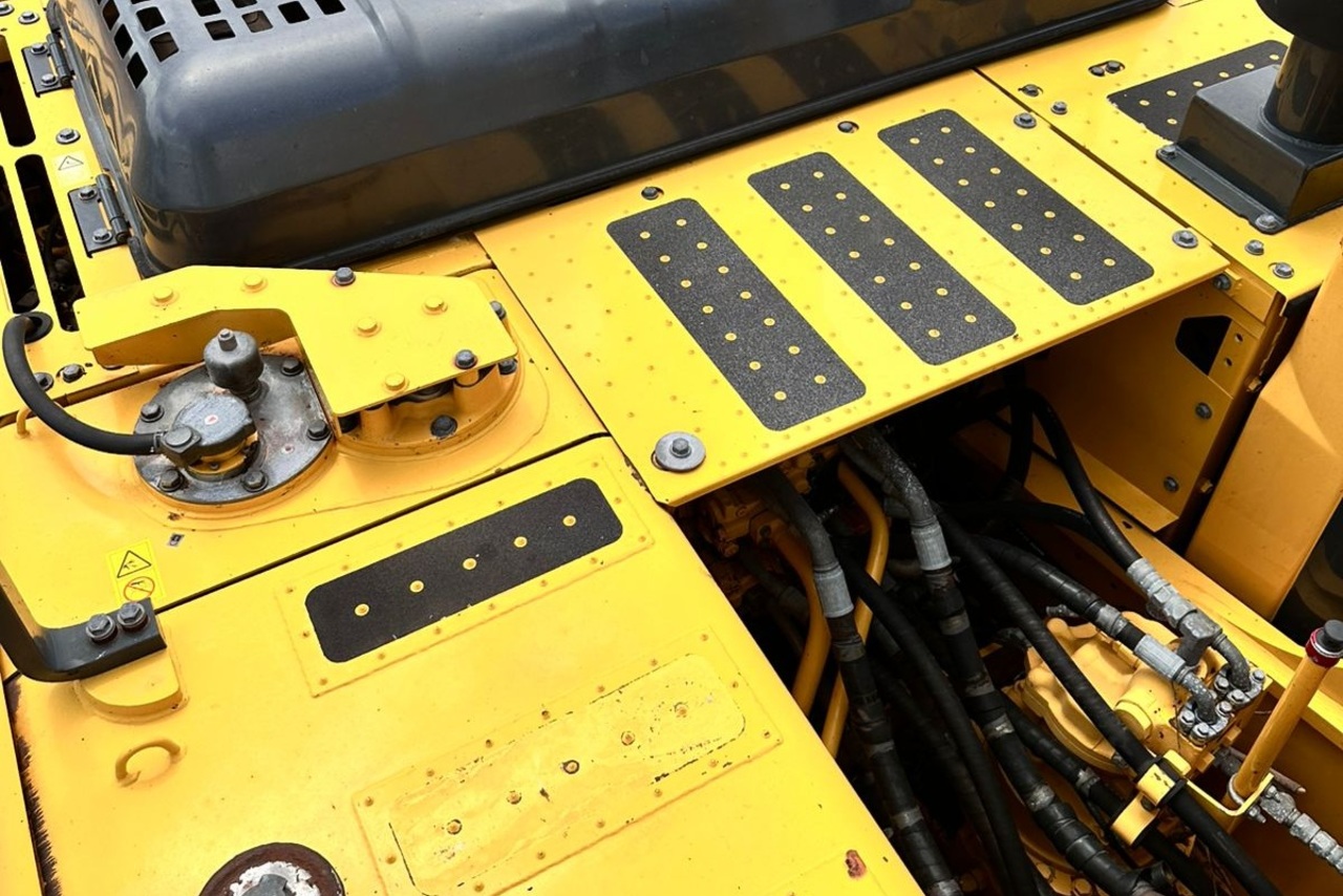 Komatsu PC210 - 21/21 4