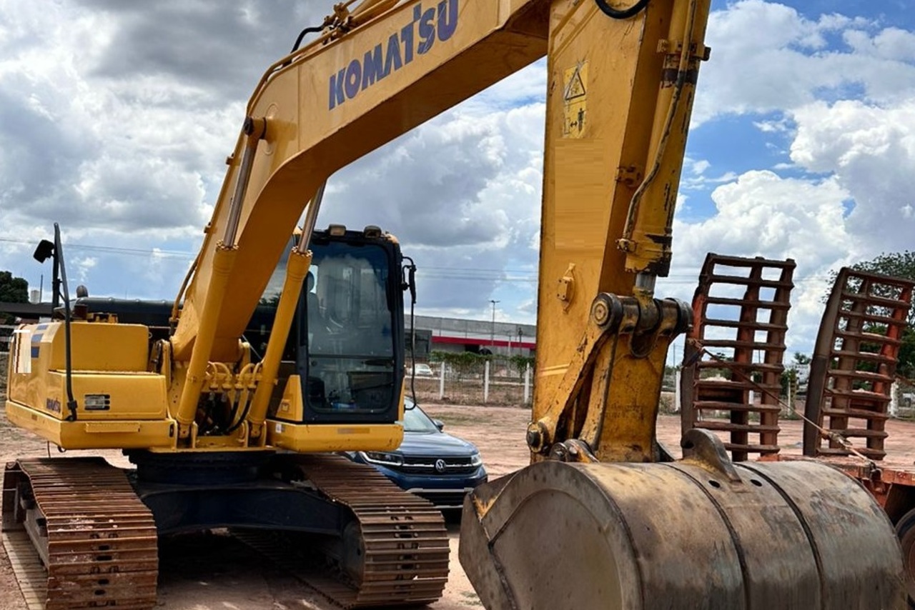 Komatsu PC210 - 21/21 10