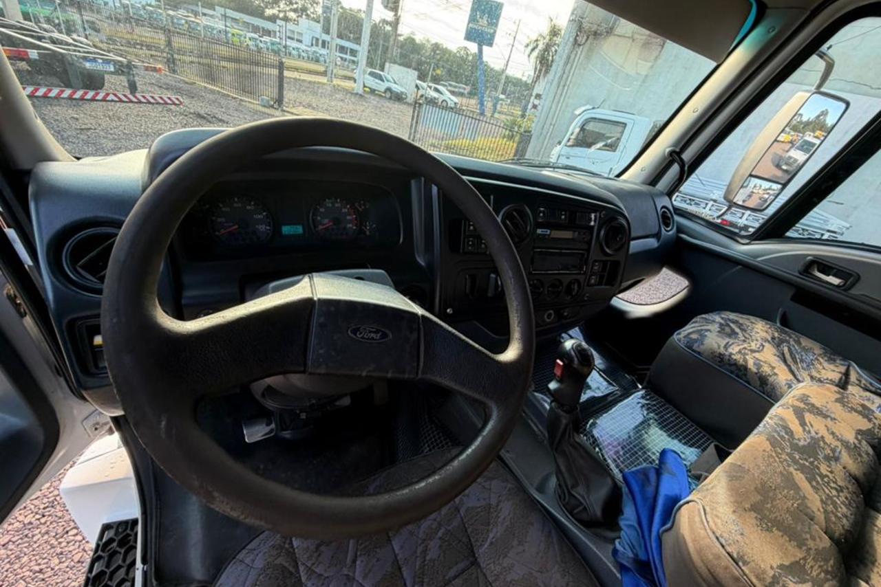 Ford Cargo2428 - 11/12 5