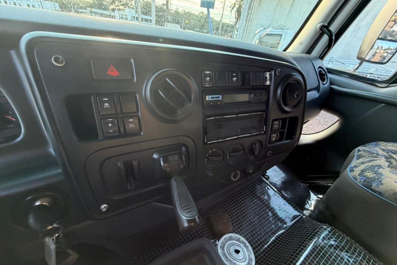 Ford Cargo2428 - 11/12 7