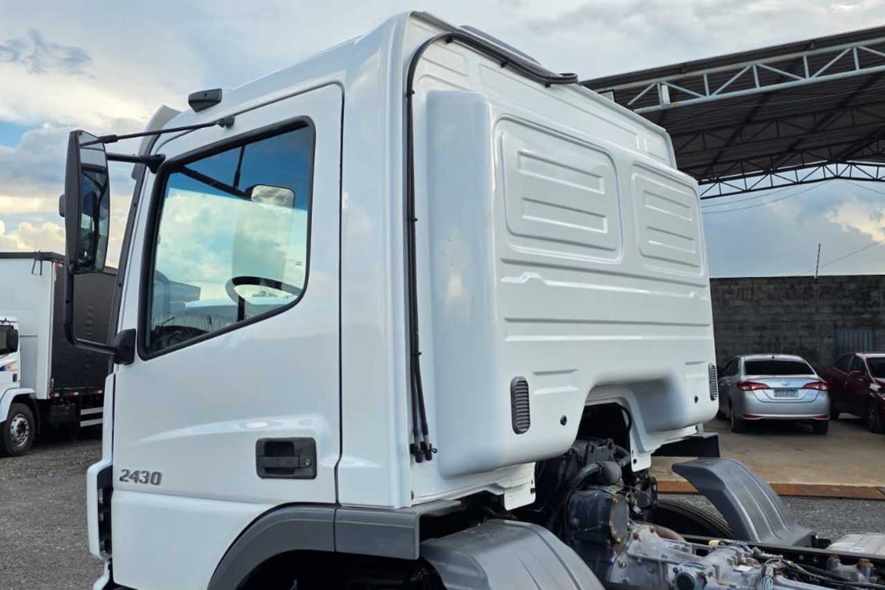 Mercedes Benz Atego 2430 - 17/18 10