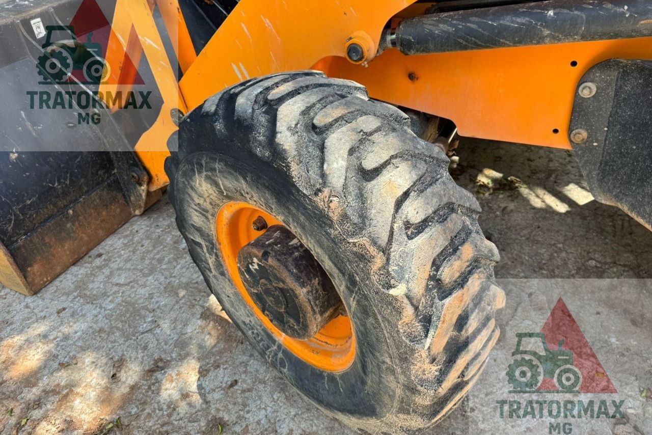 JCB 3C - 15/15 9